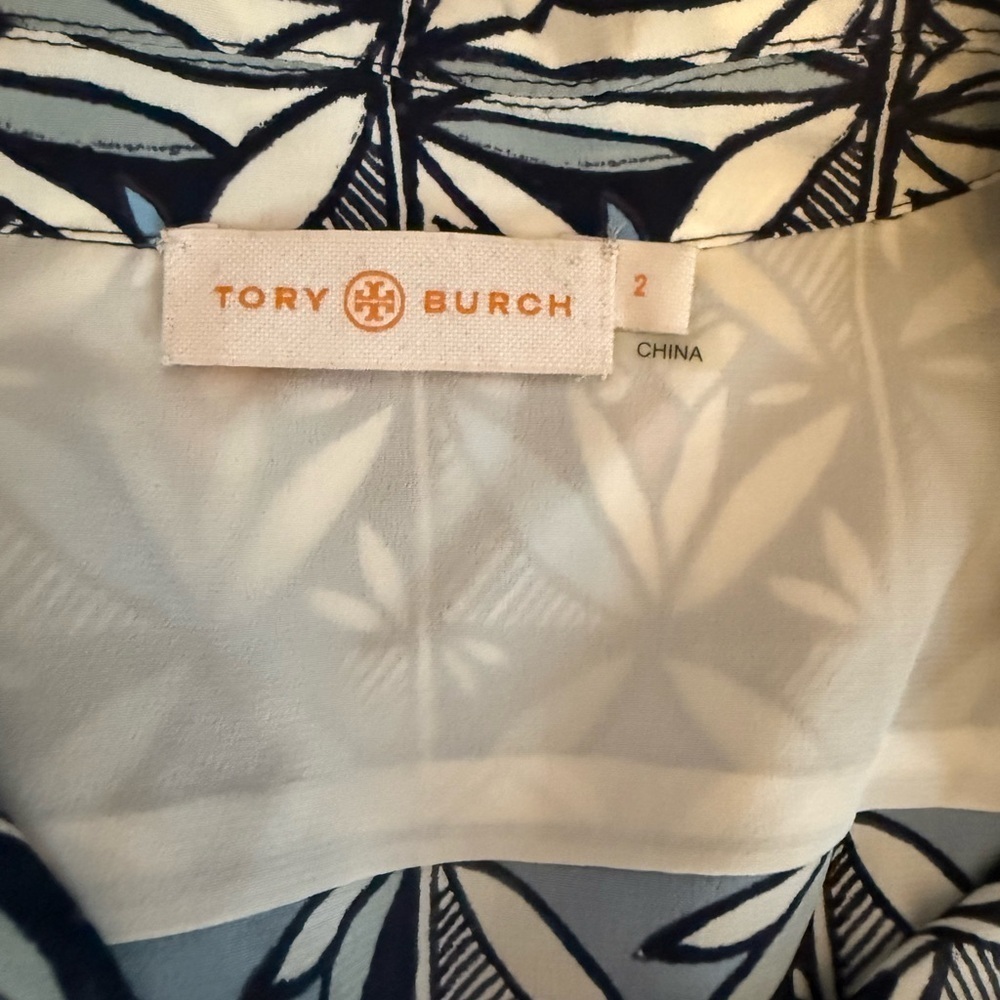 Tory Burch 100% Silk Geo Print Shirt Dress Size 2 excellent like-new condition - Picture 9 of 9